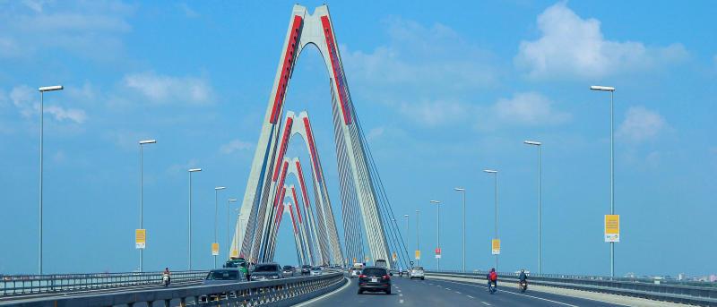 Cầu Nhật Tân (13.500 tỷ đồng)