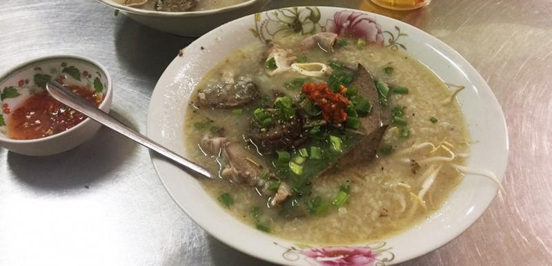 Cháo lòng đậu xanh bà Tiền
