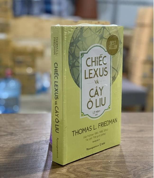 Chiếc Lexus và cây ô liu
