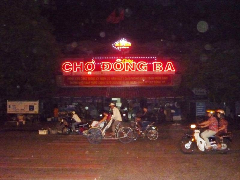 Chợ Đông Ba