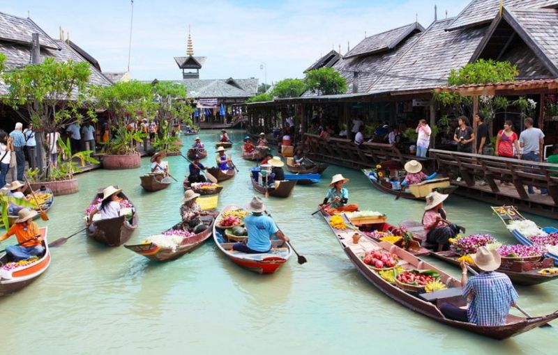 Chợ nổi Damnoen Saduak