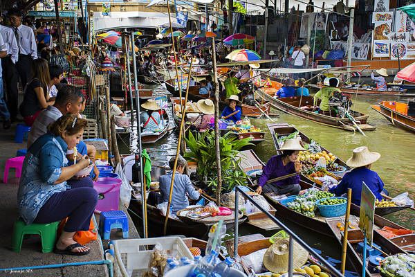 Chợ nổi Damnoen Saduak