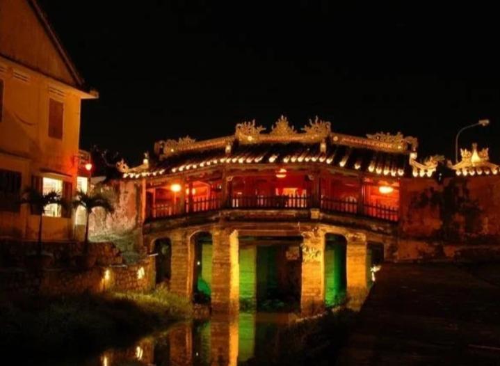 Anh sẽ về quê hương em