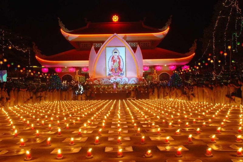 Chùa Hoằng Pháp là nơi tâm linh thu hút nhiều tín đồ Phật giáo đến tham quan và tham gia các khóa tu tại chùa