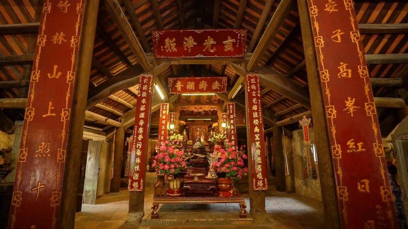 Xuất phát từ chùa Vĩnh Nghiêm, hình thành một giáo hội chính thống, có chủ trương, có tổ chức hành chính, phong hàm giáo phẩm, có điệp đàn Tăng tịch. Lần đầu tiên, Phật giáo có trường đào tạo tu sĩ, có khuynh hướng giáo dục rõ ràng.