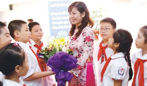 Bài văn kể về kỉ niệm đáng nhớ với thầy giáo, cô giáo cũ hay nhất số 7
