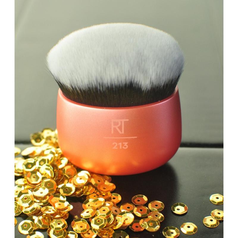 Cọ tán nền Real Techniques Brush - Foundation Blender
