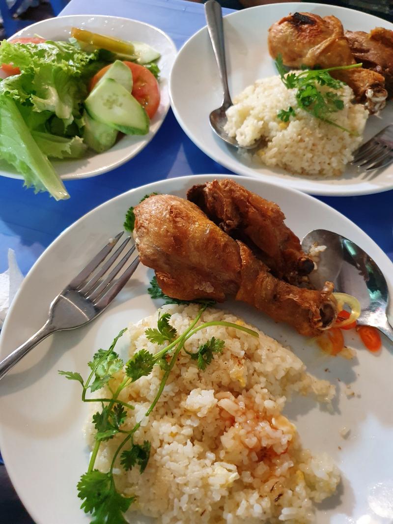 Cơm gà Hải Thượng Lãn Ông