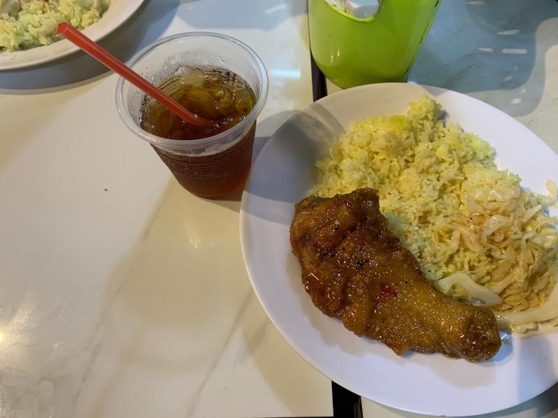 Cơm Gà Zòn Booby