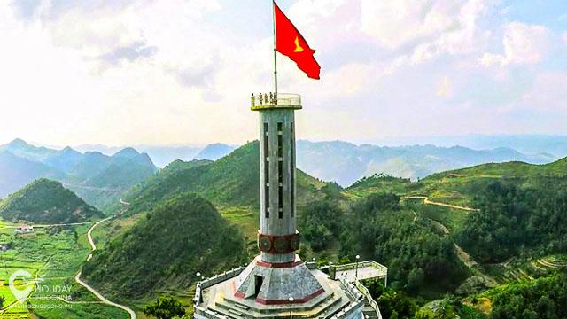 Cột cờ Lũng Cú