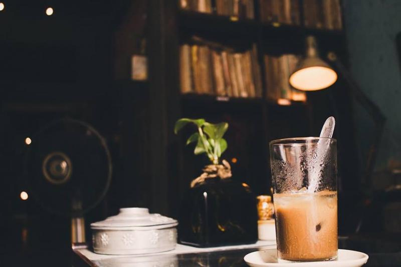 Bluebird's Nest Book Cafe- Tổ Chim Xanh