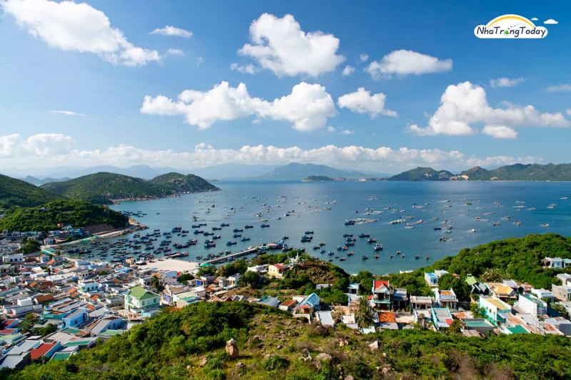 Toàn cảnh đảo Bình Ba