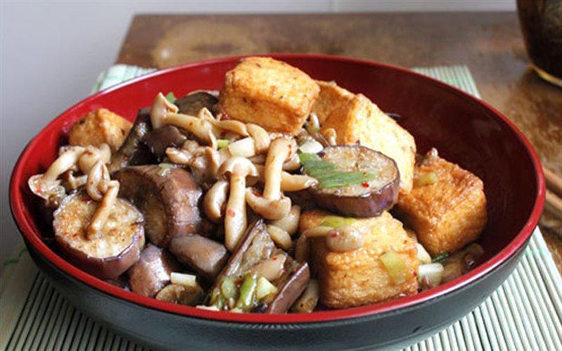 Đậu phụ xào cà tím và nấm