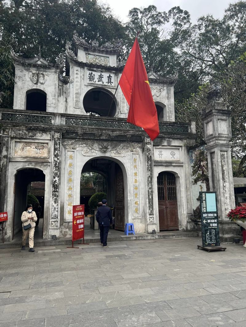 Đền Quán Thánh