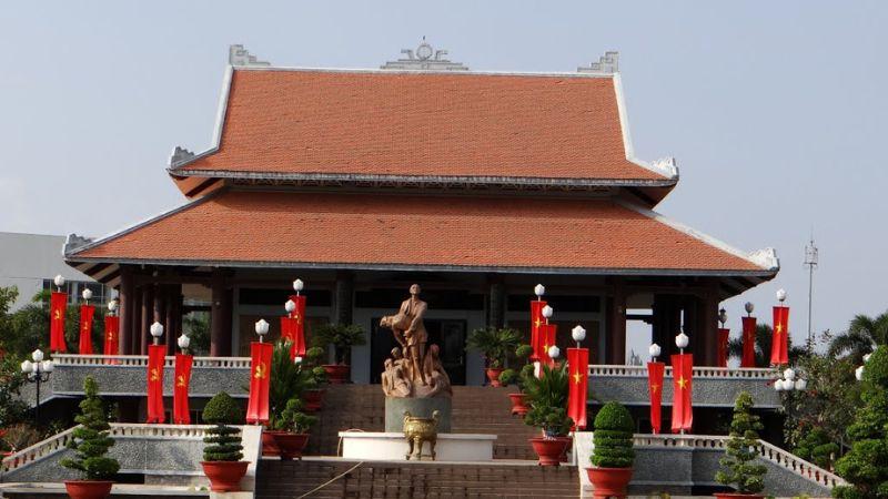 Đền Tưởng Niệm Di Tích Bến Nọc