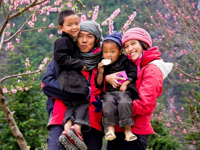 Đi du lịch và gặp gỡ bạn mới