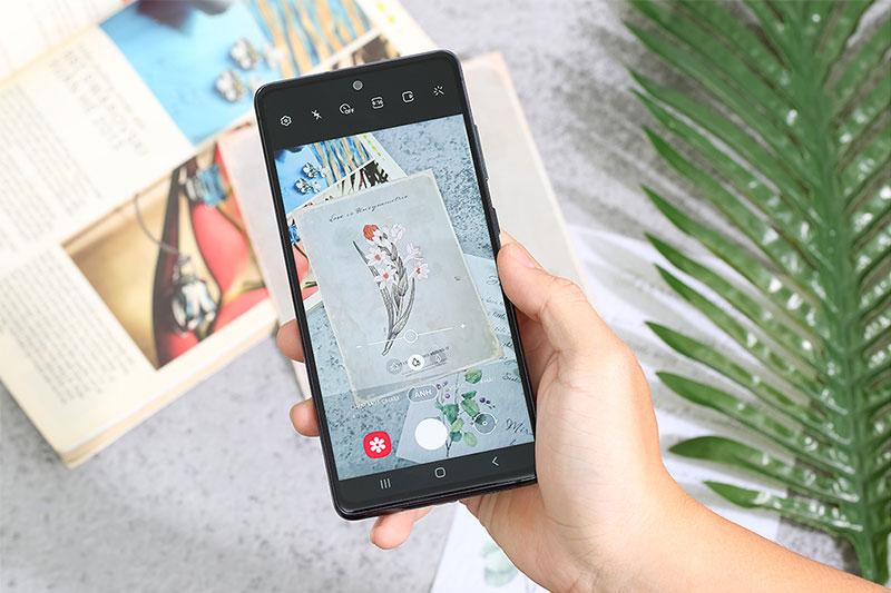 Điện thoại Samsung Galaxy S20 FE (8GB/256GB