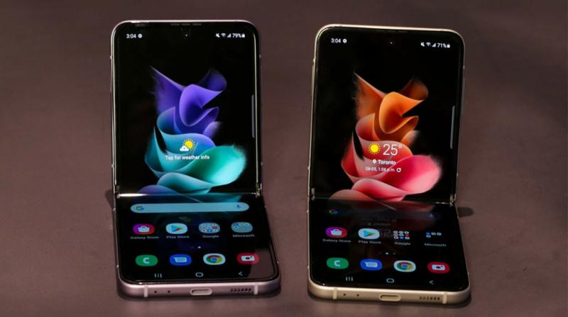 Điện thoại Samsung Galaxy Z Flip3 5G 128GB