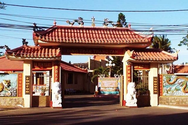Đình thần Thắng Tam