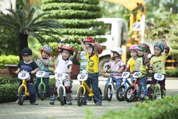 Đồ chơi vận động