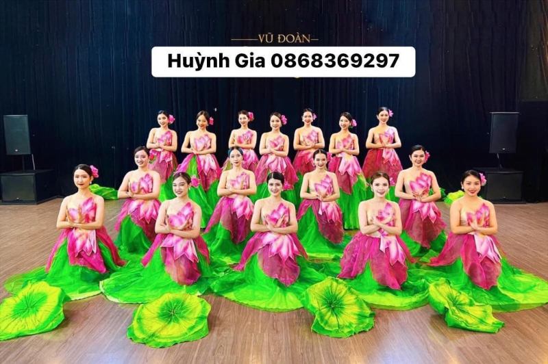 Đồ Văn Nghệ Và Áo Dài Huỳnh Gia