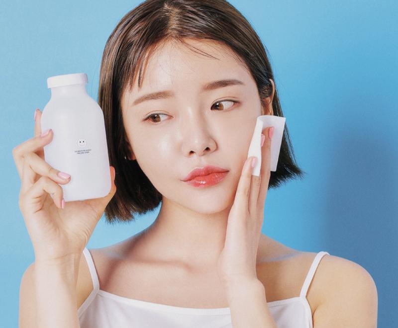 Dùng toner thay thế cho mặt nạ mắt