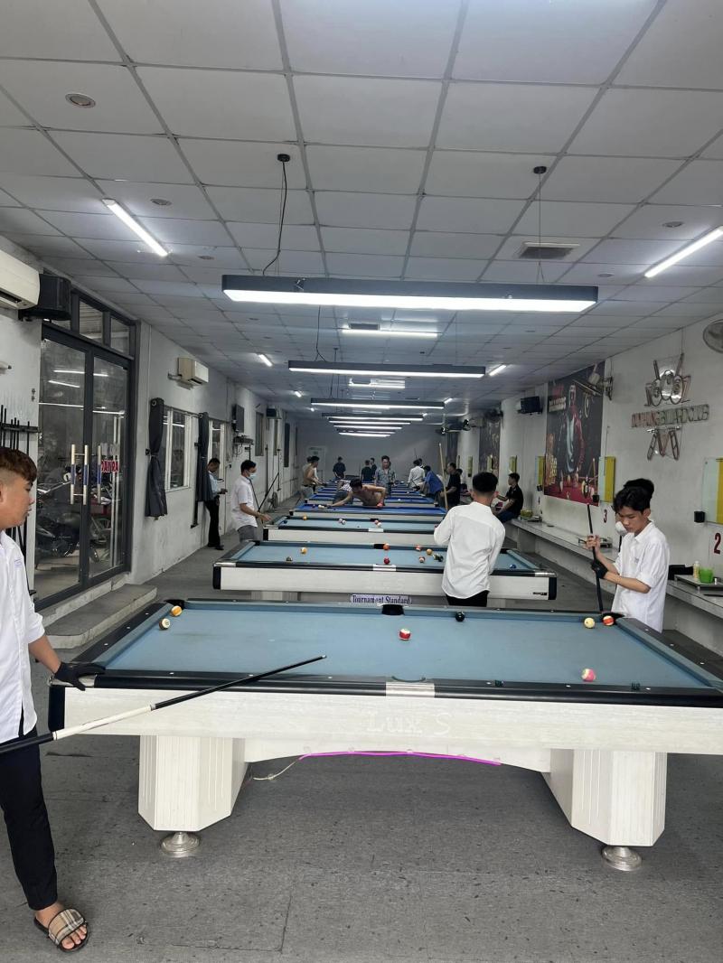 Duy Hưng Billiards Club & Coffee