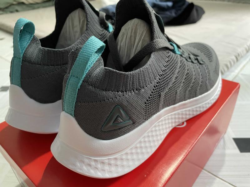 Giày sneaker nam Peak Feather Lite EW0127H