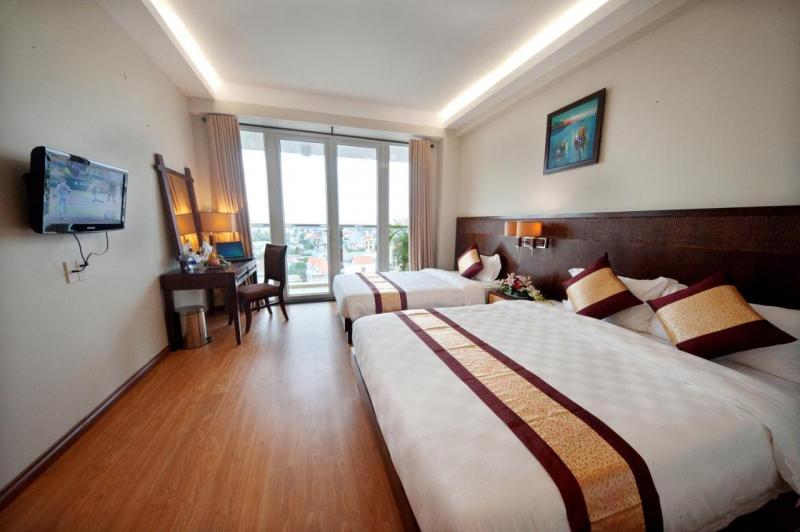 Gold Hotel