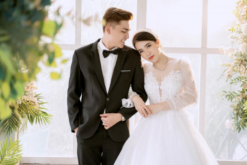 Hạnh Phúc Wedding Studio