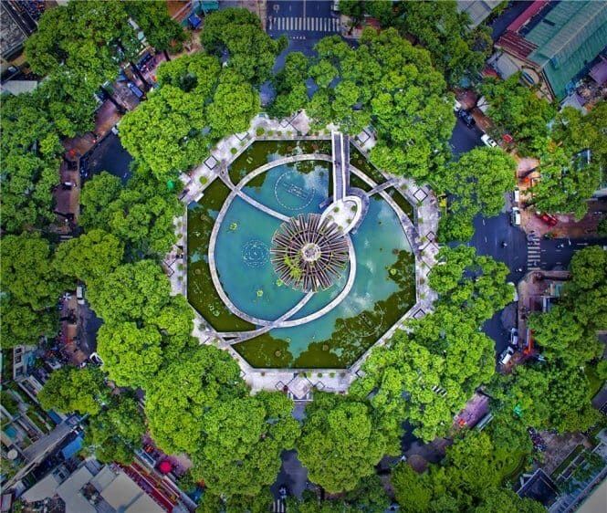 Hồ Con Rùa nhìn từ trên cao xuống