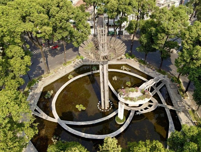 Hồ con rùa; tụ điểm đến vào mỗi tối của giới trẻ Sài Thành