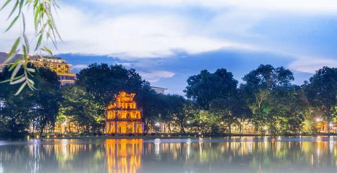 Buổi chiều mùa thu Hồ Gươm