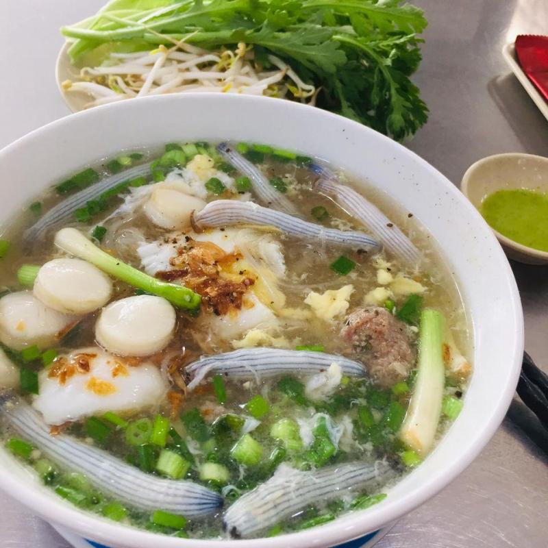 Hủ Tiếu Mực Nghi Long