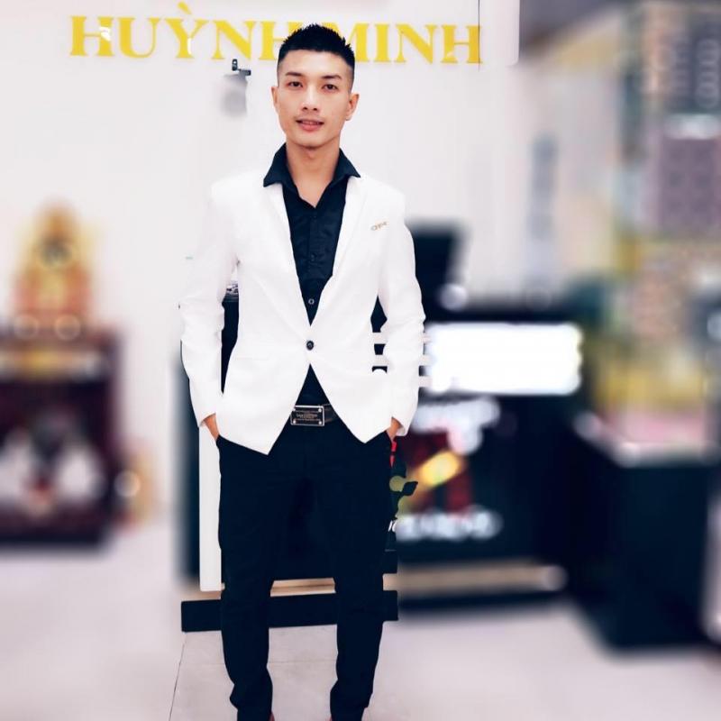 Huỳnh Minh - người thợ đi lên từ nghịch cảnh