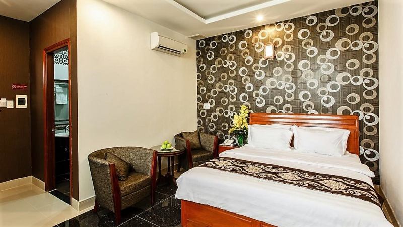 Khách sạn Long Bảo Châu