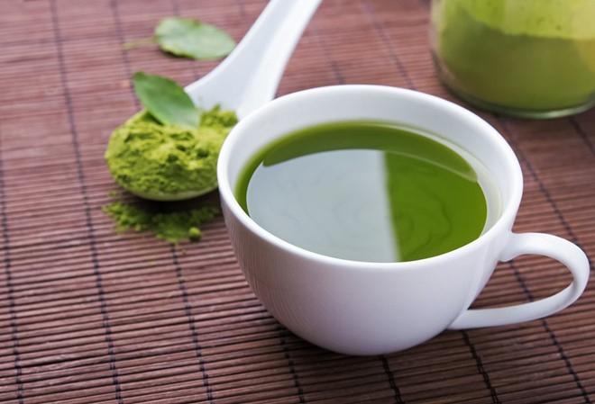 Không nên uống trà quá đậm đặc