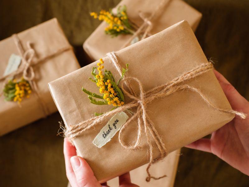 Làm quà cho bạn bè hay người thân