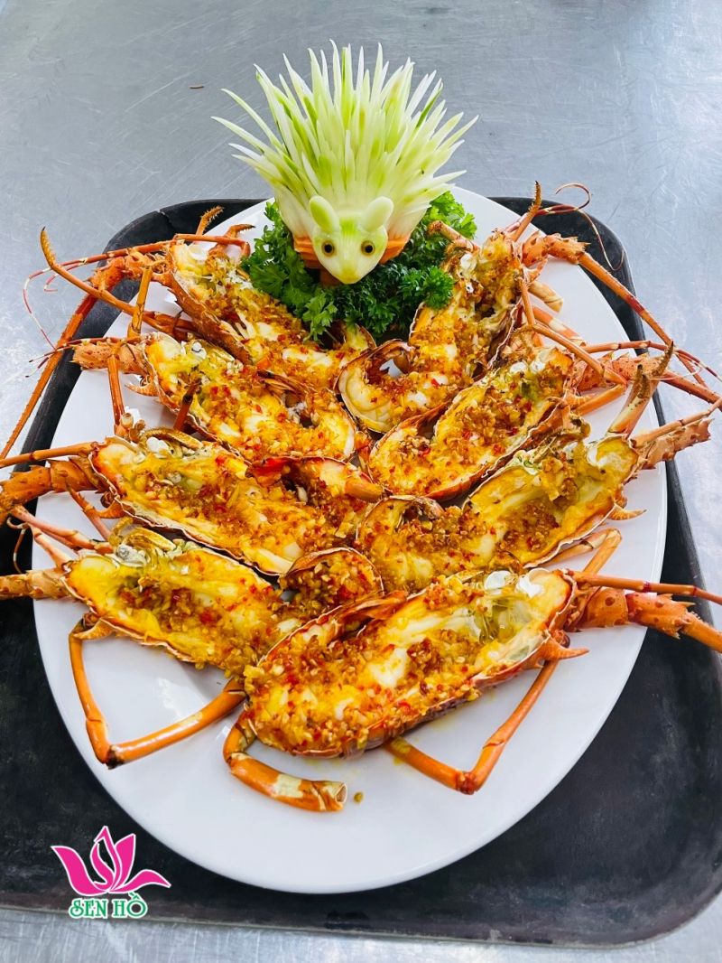 Làng Du Lịch Sinh Thái Sen Hồ