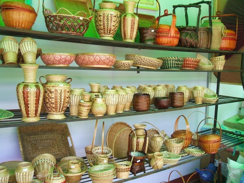 Làng nghề mây tre đan Phú Vinh