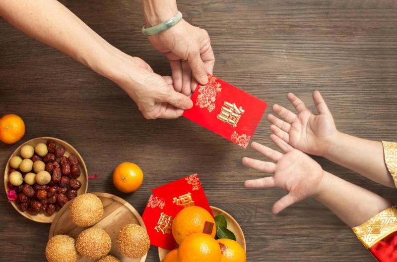 Lì xì ngày Tết là phong tục có từ lâu đời