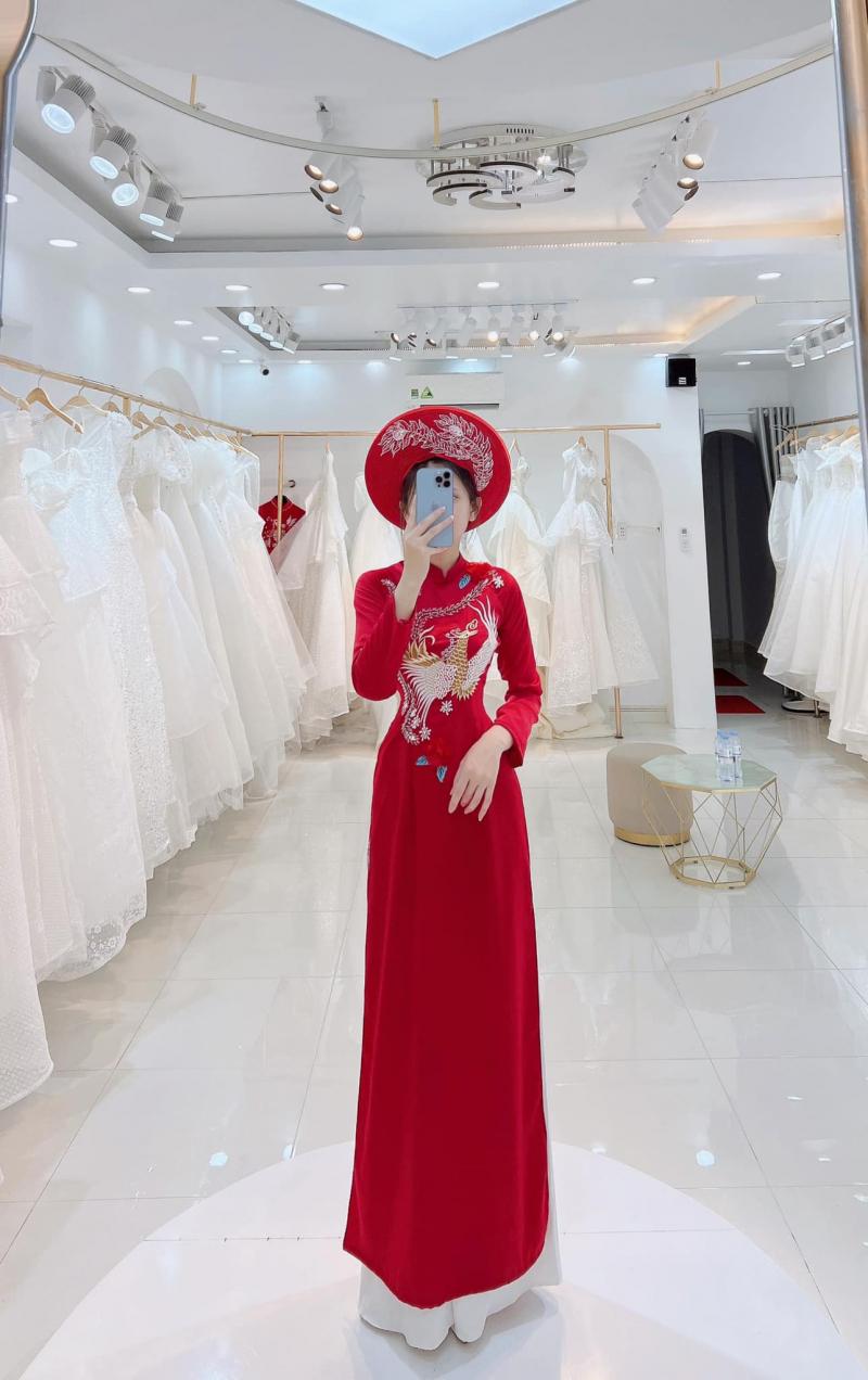 Louis Bridal Luxury
