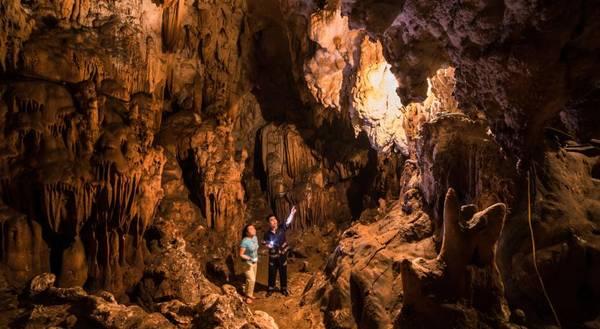 Khám phá Hang Mỏ Luông Mai Châu một ngày tháng 12