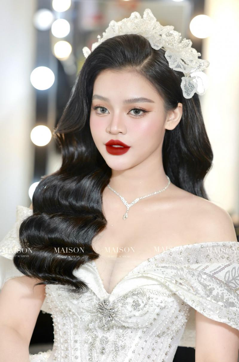 Mai Sơn Makeu