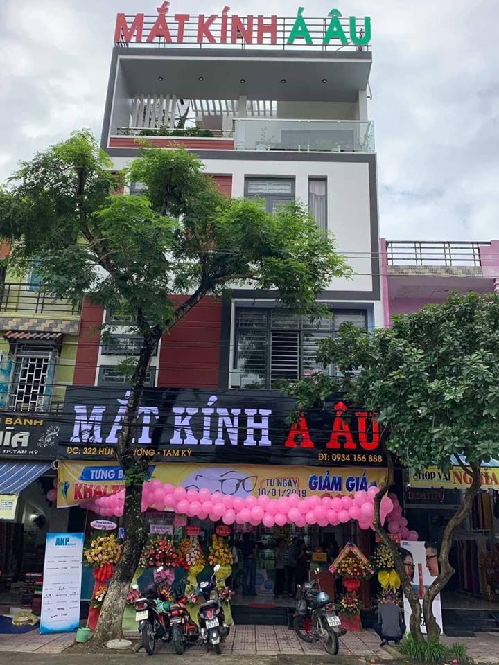 Mắt Kính Á - Âu