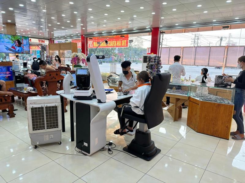 Mắt Kính Sài Gòn New - Bến Cát