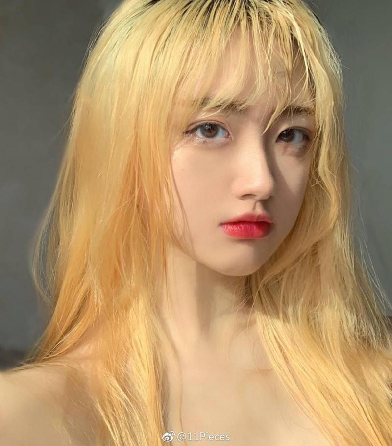 Tóc mái thưa duỗi thẳng