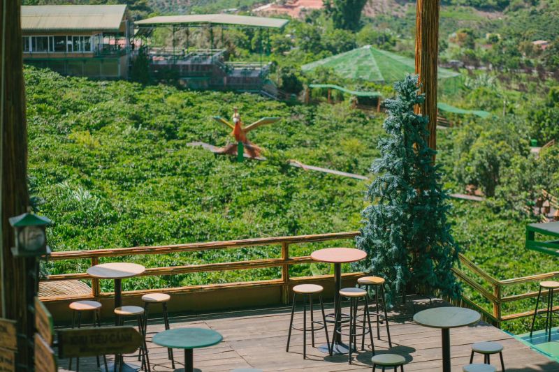 Mê Linh Coffee Garden