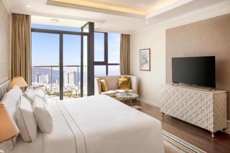 Meliá Vinpearl Danang Riverfront