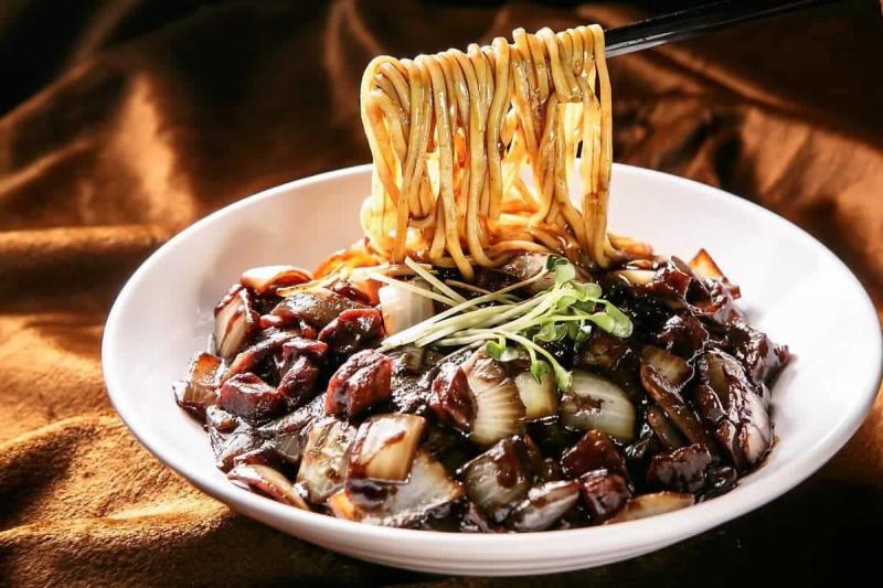 Mì tương đen Jajangmyeon